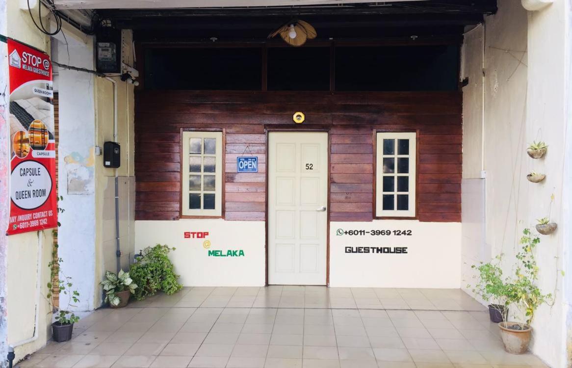 Stop @Melaka Guesthouse Extérieur photo